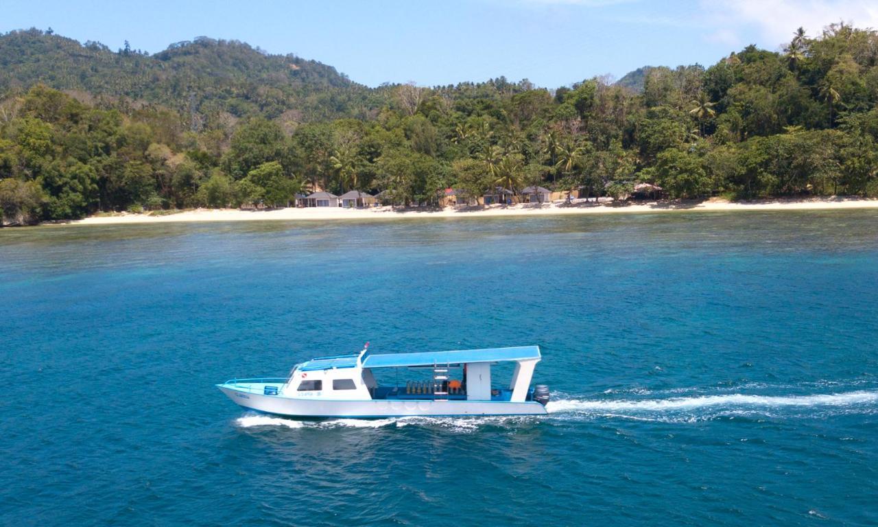 White Sands Beach Resort Lembeh Bitung Εξωτερικό φωτογραφία